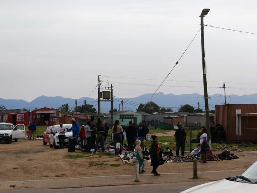 Kwano Lifestyle Day Tour - Be a local for a day - A drink at the tavern and a chance to talk