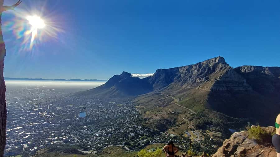 Lion's Head: Hike with a registered hiking guide - Sunrise above Cape Town