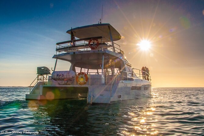 Luxury Sunset Cruise with Prosecco - Table Bay views of Table Mountain and Cape Town