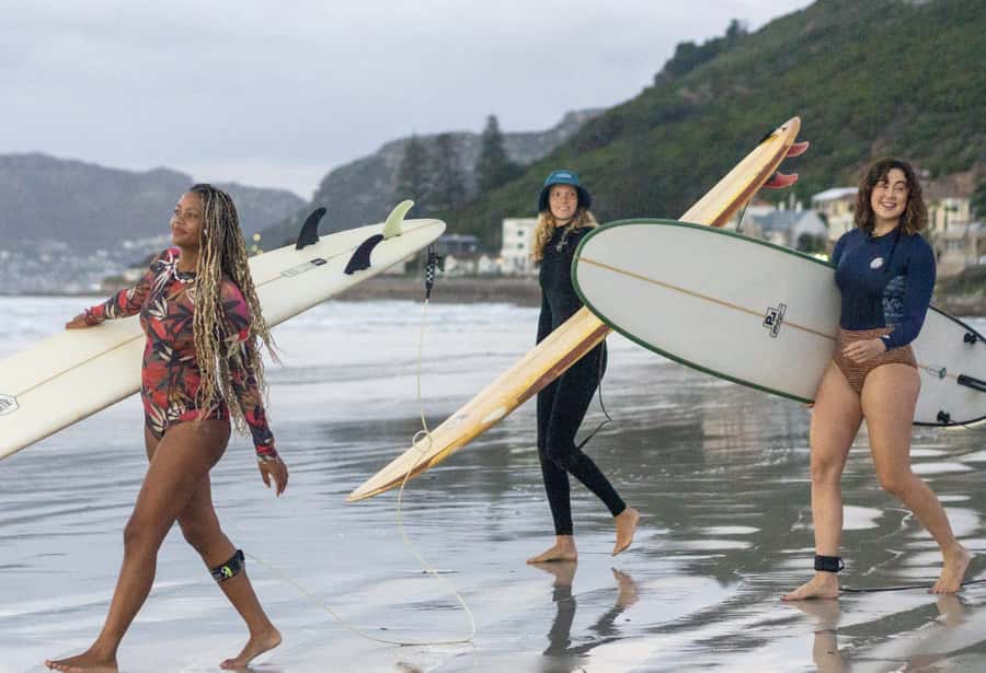 Muizenberg Cape Town: Private Surf Lesson - What to bring and what to leave behind