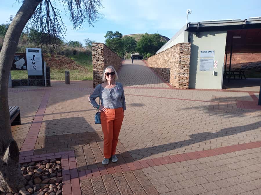 Pretoria/Sandton: Cradle of Humankind & Sterkfontein Caves - What the guiding adds to the day