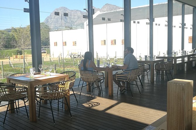 Private Wine Tour of Stellenbosch, Franschhoek and Paarl - Franschhoek: valley views and a town stop