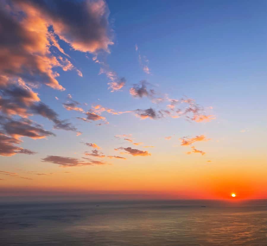 Privately Guided Sunset/Sunrise Hike Lions Head, (Pickup) - The pickup and early meeting arrangements