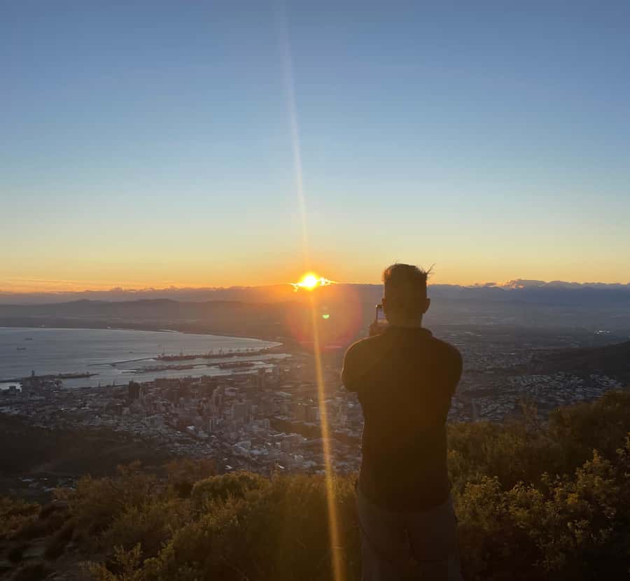 Privately Guided Sunset/Sunrise Hike Lions Head, (Pickup) - Is $87 per person good value?