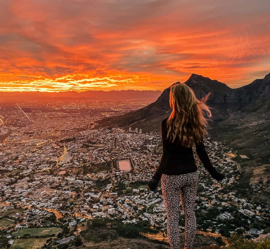 Privately Guided Sunset/Sunrise Hike Lions Head, (Pickup) - What the private guide adds on the trail
