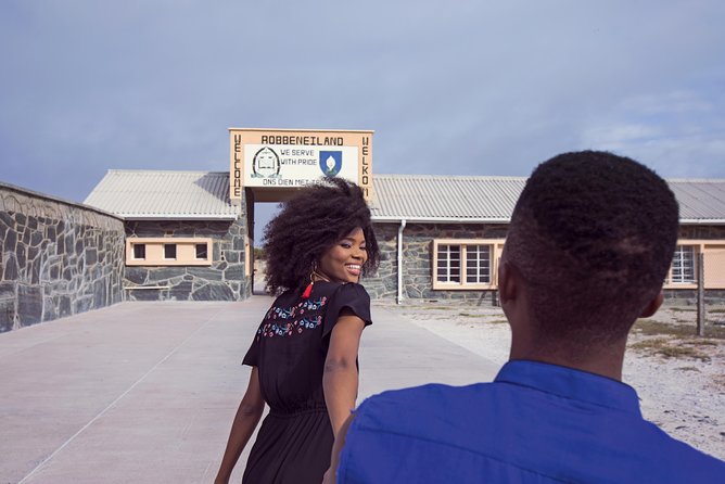 Robben Island, Table Mountain and Cape Town City Private Day Tour - Table Mountain and the cable car decision