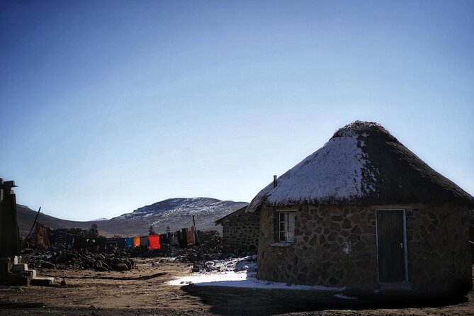 Sani Pass Tour into Lesotho from Underberg and Himeville - Following the Mkomazana River into the Drakensberg
