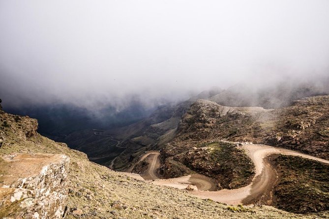 Sani Pass Tour into Lesotho from Underberg and Himeville - The rough climb up Sani Pass