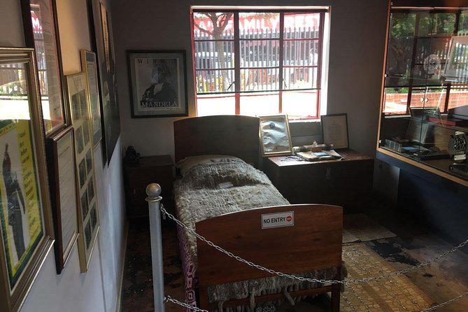 Soweto and Apartheid Museum Tour - The Apartheid Museum sets the tone