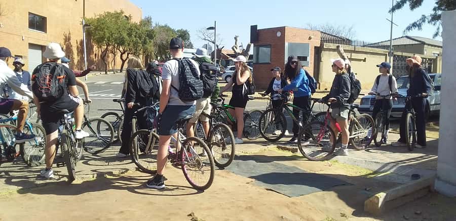 Soweto: Bike Tour with a Local Tour Guide - Vilakazi Street and two famous homes