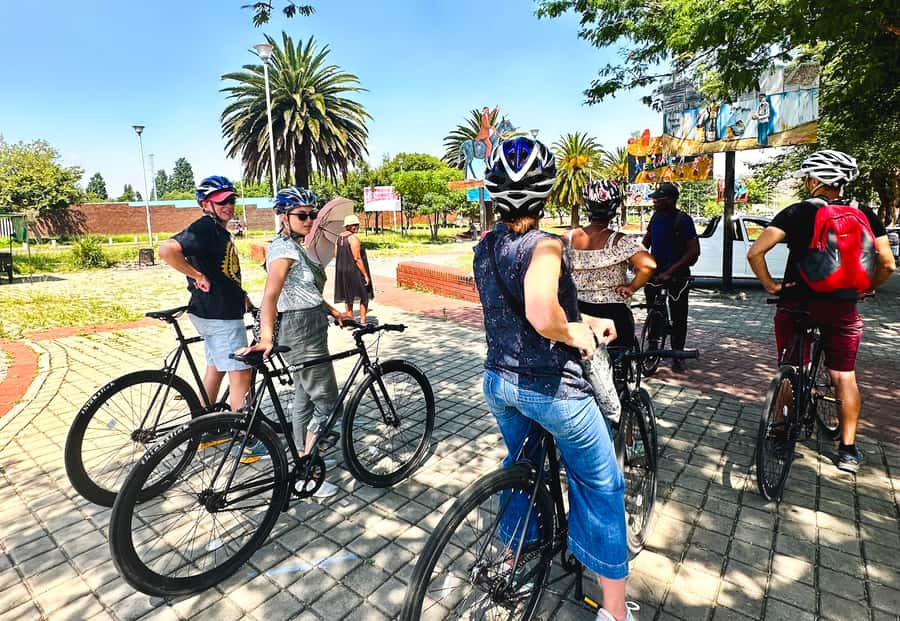 Soweto: Guided Bicycle Tour with Lunch - Starting at Vilakazi Espresso in Orlando West