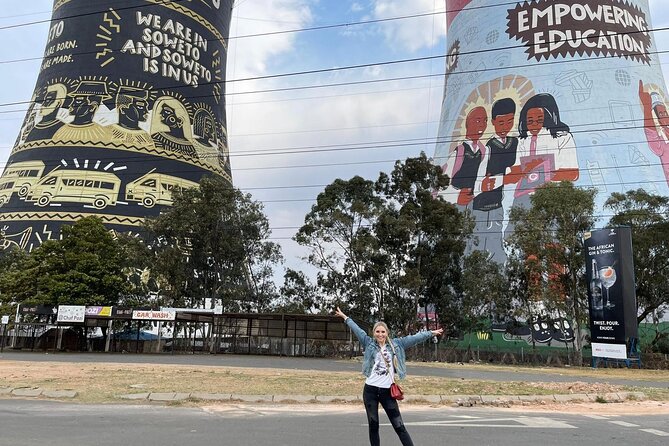 Soweto half day Tour - FNB Stadium and the road into Soweto