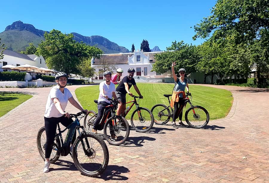 Stellenbosch: Historical Bike Tour & Wine Tasting - Riding into Jonkershoek Valley