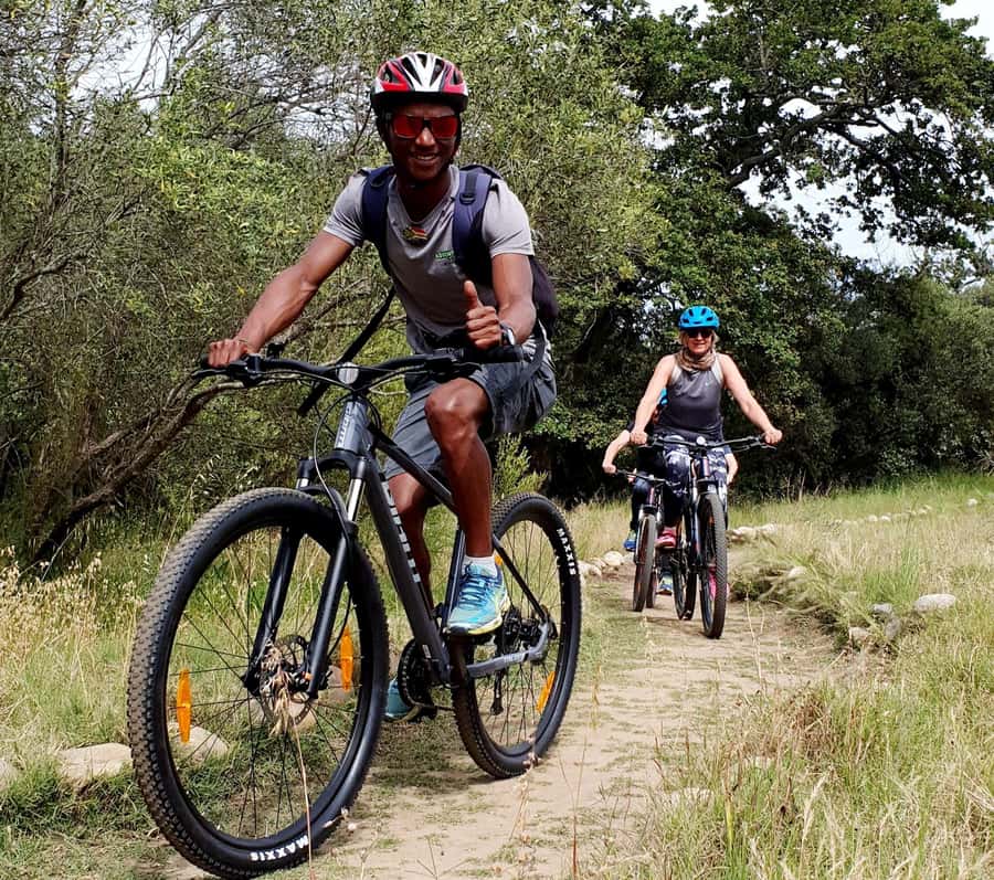 Stellenbosch: Historical Bike Tour & Wine Tasting - A second estate, a cellar, and chocolate