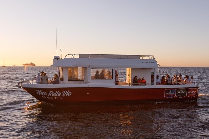 Sunset Boat Cruise Cape Town - The welcome drink and what is actually included