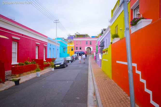 Table Mountain, Boulders Penguins & Cape point Private Day Tour - Camps Bay and Hout Bay: quick coastal contrasts