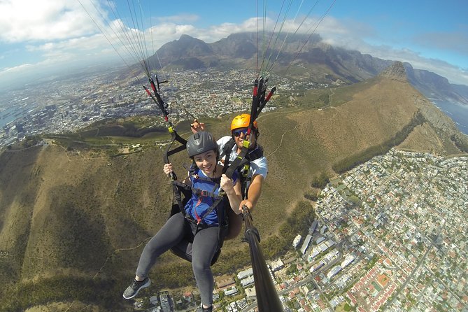 Tandem Paragliding Flight - Signal Hill or Lions Head: why the launch point can change