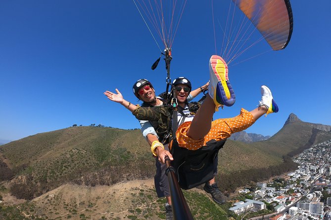 Tandem Paragliding in Cape Town - Who Will Enjoy This Most